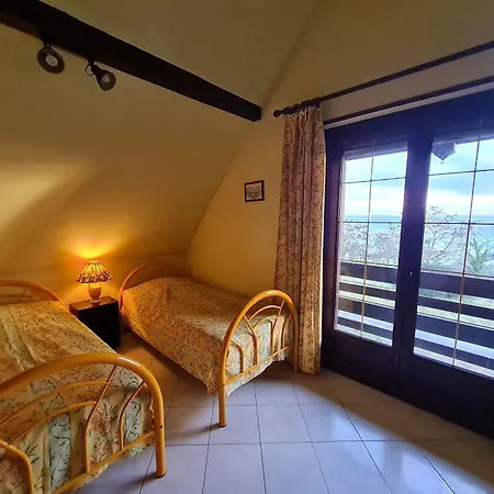 Landhaus Voici Suggestion De Titre : Pres De Nancy Avec Climatisation, Wifi, Barbecue Et Parking Prive *