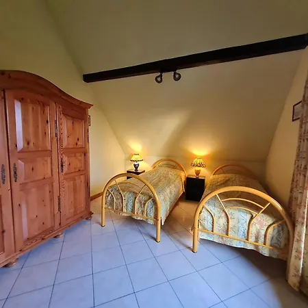 Voici Suggestion De Titre : Pres De Nancy Avec Climatisation, Wifi, Barbecue Et Parking Prive